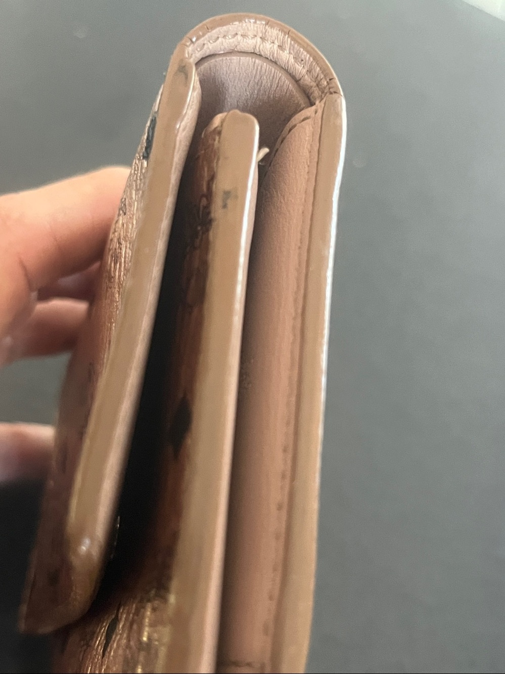 MCM Visetos Trifold Flap Snap Champange Metallic Leather Wallet - Picture 9 of 17